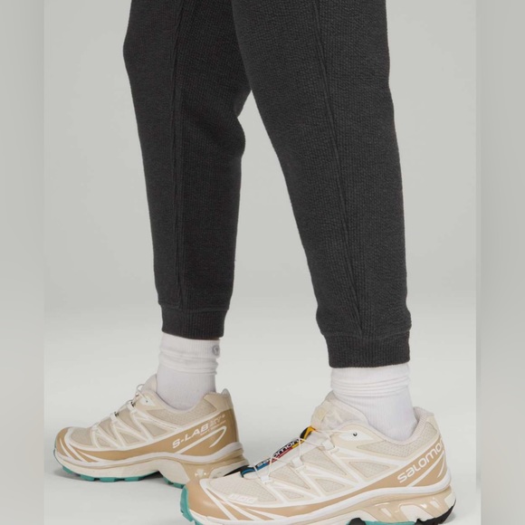 Lululemon Ribbed High-Rise 25” Joggers 7/8 Length In Heathered Black Size 4 - Picture 3 of 15